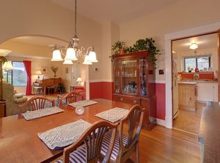 7360 21st Ave NW, Seattle, WA 98117