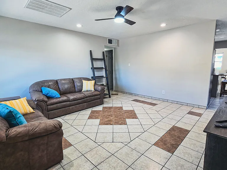 1320 Wofford Dr — Photo 7