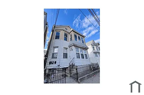 18 Eagle Ave Photo 1
