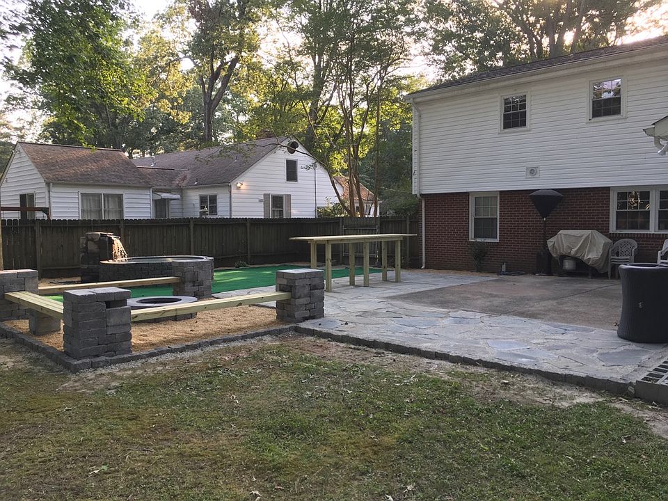 2nd image of 120 Mistletoe Dr