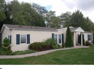 10 Dogwood Ct, Souderton, PA 18964