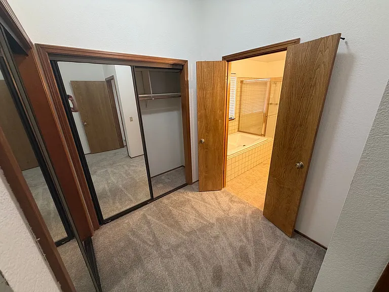 11674 Prospect Hill Dr — Photo 19
