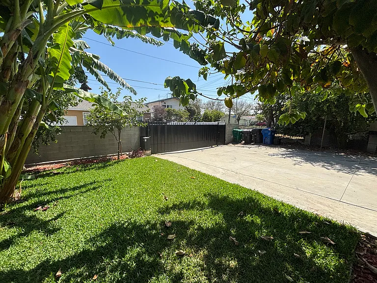 306 E Cummings Ln — Photo 26