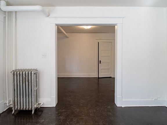 4th image of 1110 S Saint Paul St #1112