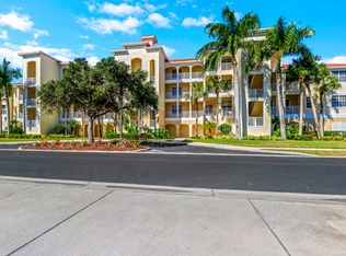 4843 Hampshire Ct APT 204, Naples, FL 34112