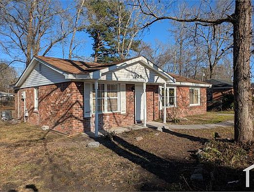 1st image of 105 Dorchester Manor Blvd