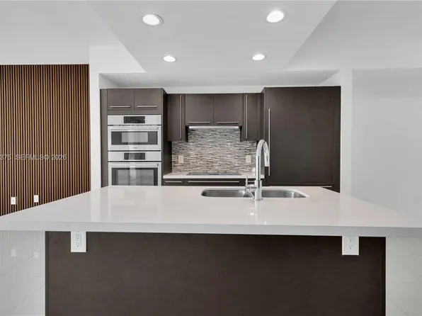 7751 NW 107th Ave APT 518, Doral, FL 33178