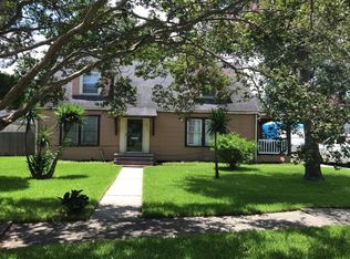 2915 Las Palmas Dr, Port Arthur, TX 77642