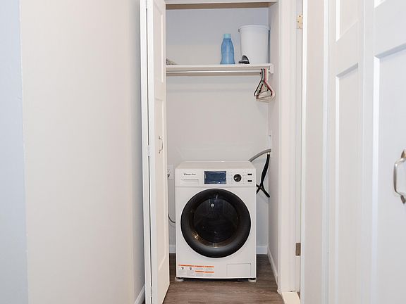 5th image of 616 Lynn Ave Unit 24