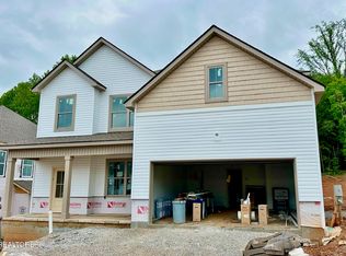 1212 Madison Oaks Rd, Knoxville, TN 37924