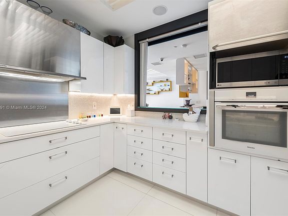 2nd image of 100 S Pointe Dr APT 1707