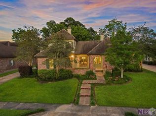 17715 Pecan Shadows Dr, Baton Rouge, LA 70810