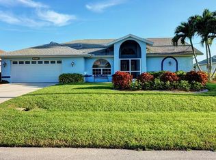 237 SW 37th Ln, Cape Coral, FL 33914