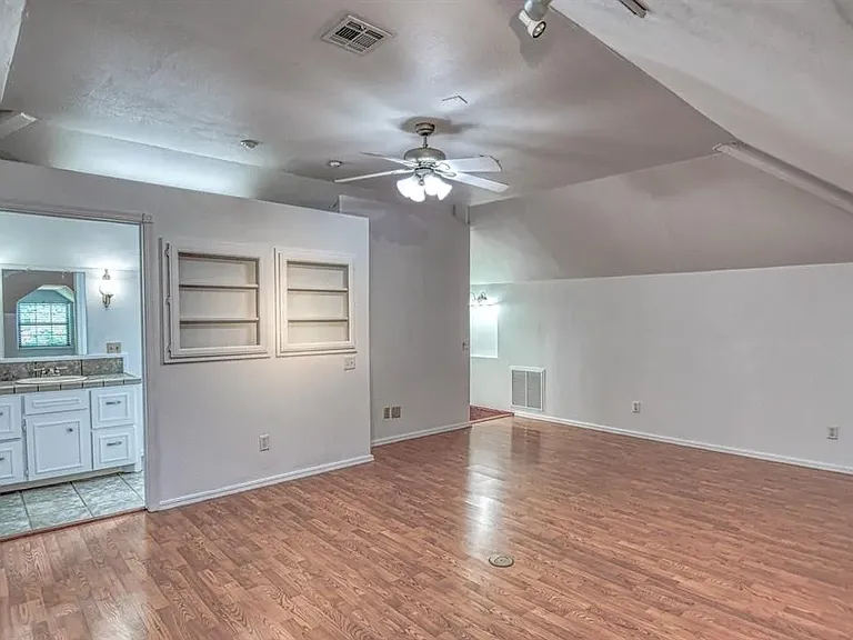 3609 Hampton Ct — Photo 21