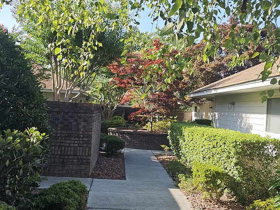 2nd image of 1019 Summerlin Falls Ct #1019