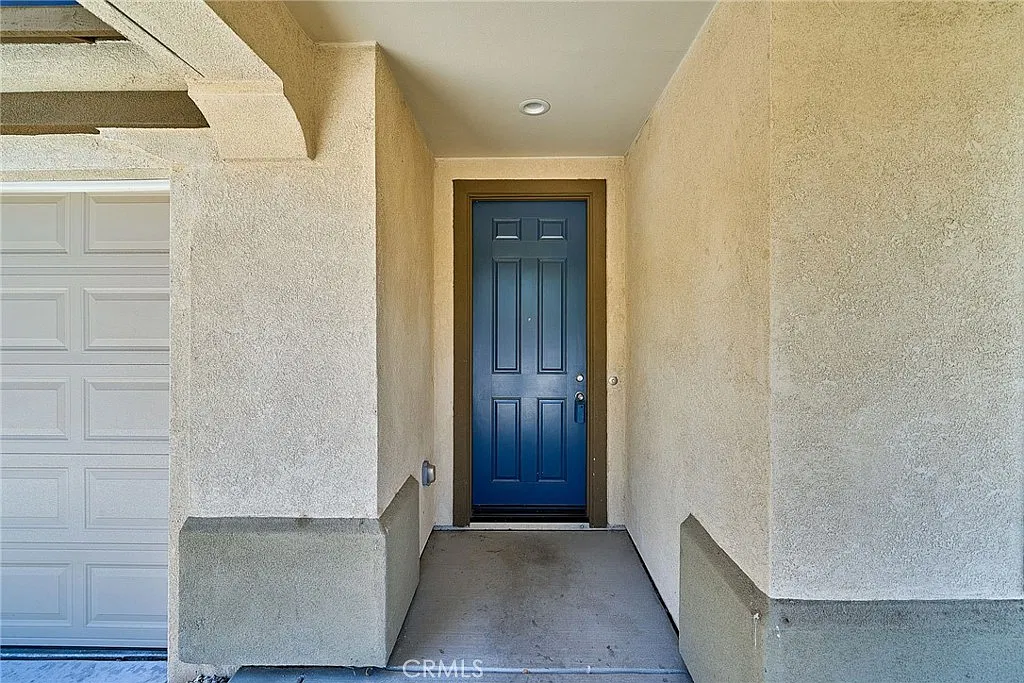 5 bed, 2824 sqft, $3,800 — Photo 4