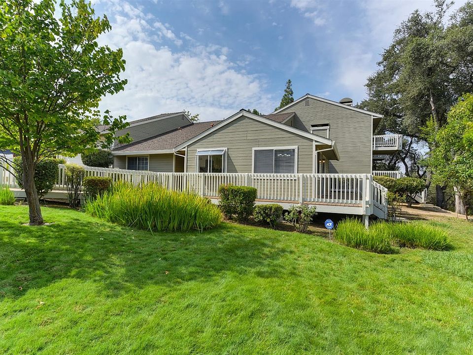 1st image of 151 Valley Oak Dr #17