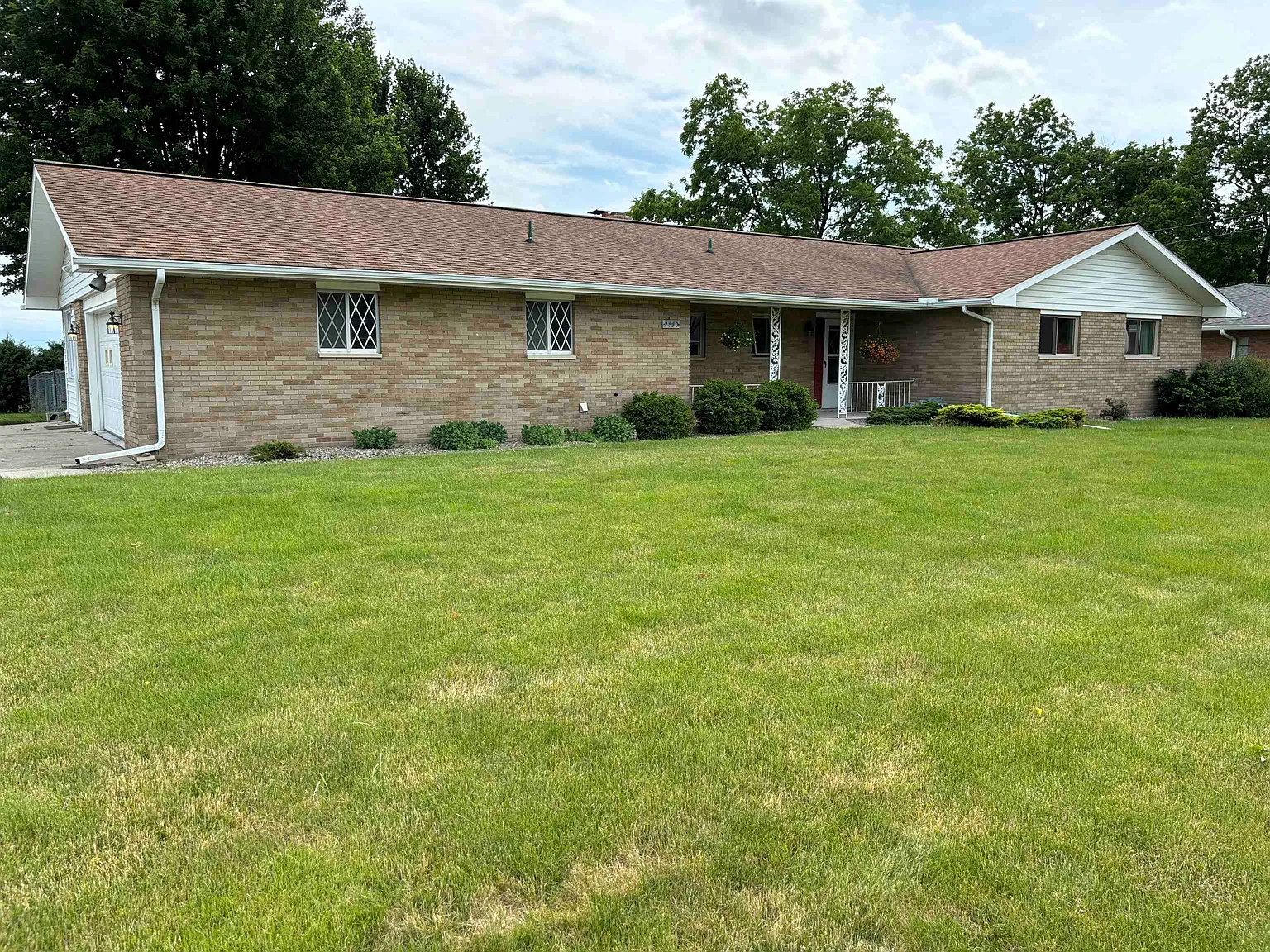 2850 E Salzburg Rd photo 1