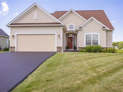3 Tea Olive Ln, Fairport, NY, 14450