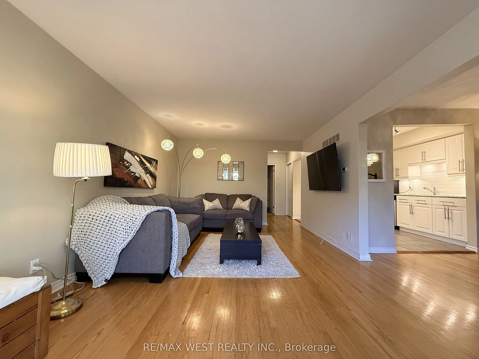 5 bed, $3,800 — Photo 4