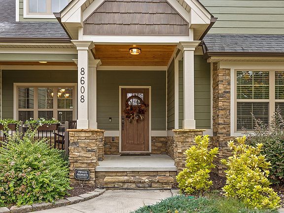 2nd image of 8608 Skybrook Dr