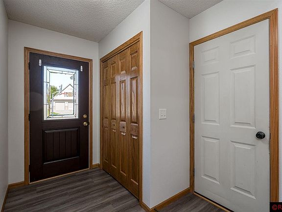 3rd image of 617 Colodoro Ln