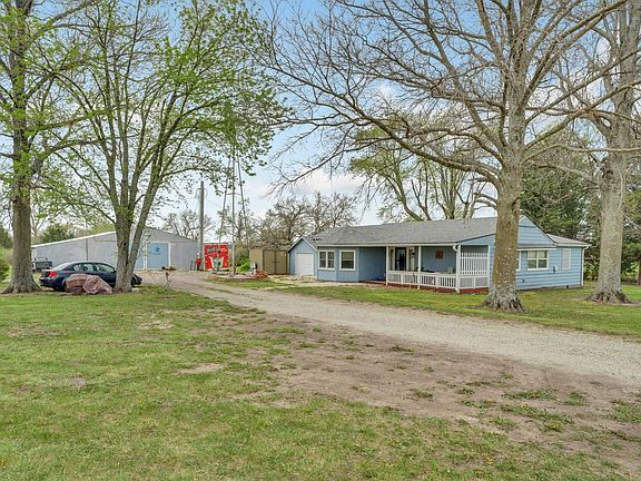 2nd image of 3521 SE 61st St