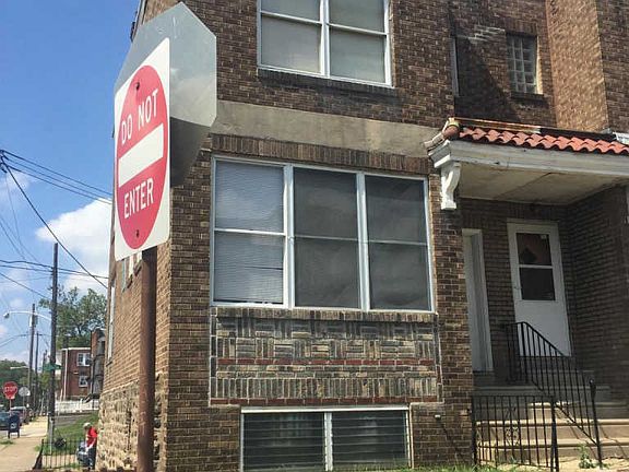 3rd image of 1150 Rosalie St