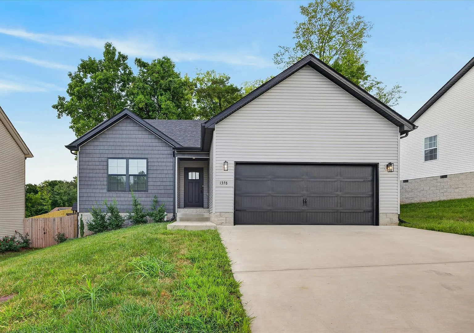 3 Bedroom House Near Fort Campbell & Downtown Clarksville! — Photo 1