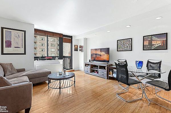 1st image of 250 E 40th St APT 9F