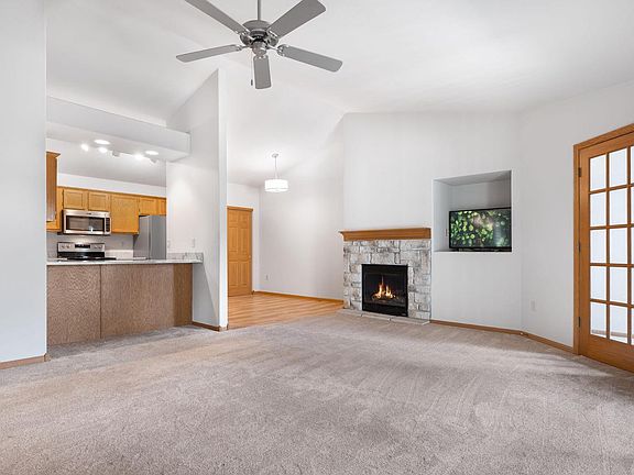3rd image of 1495 Garay LANE #5
