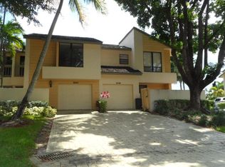 6044 Glendale Dr, Boca Raton, FL 33433