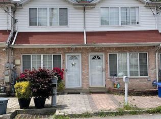 34 Impala Ct, Staten Island, NY 10305