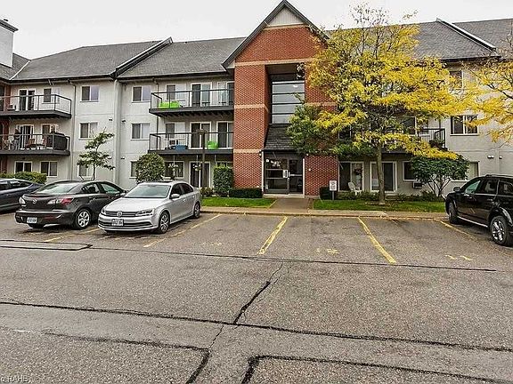2nd image of 1450 Glen Abbey Gate #234