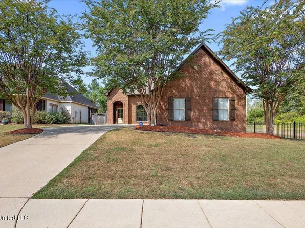 301 Carr Meadow Dr, Ridgeland, MS 39157