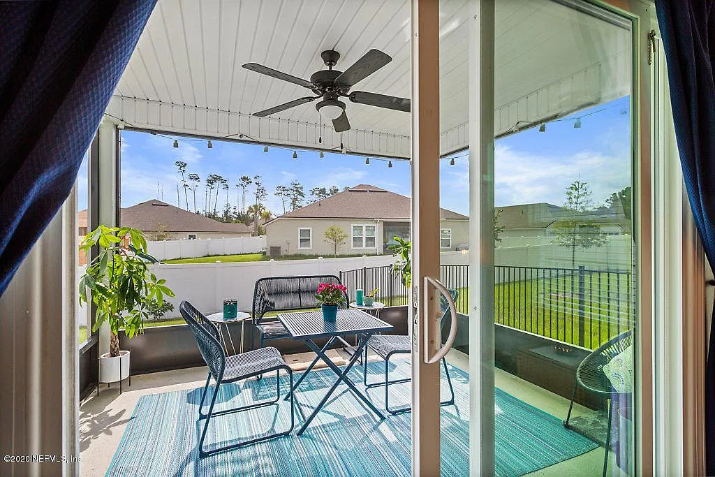 589 Seville Pkwy — Photo 3