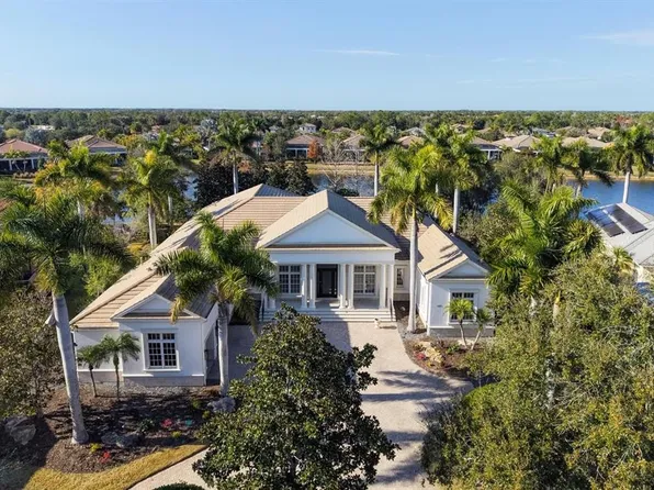 7921 Waterton Ln, Lakewood Ranch, FL 34202