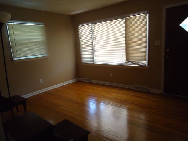 2nd image of 709 Claiborne St