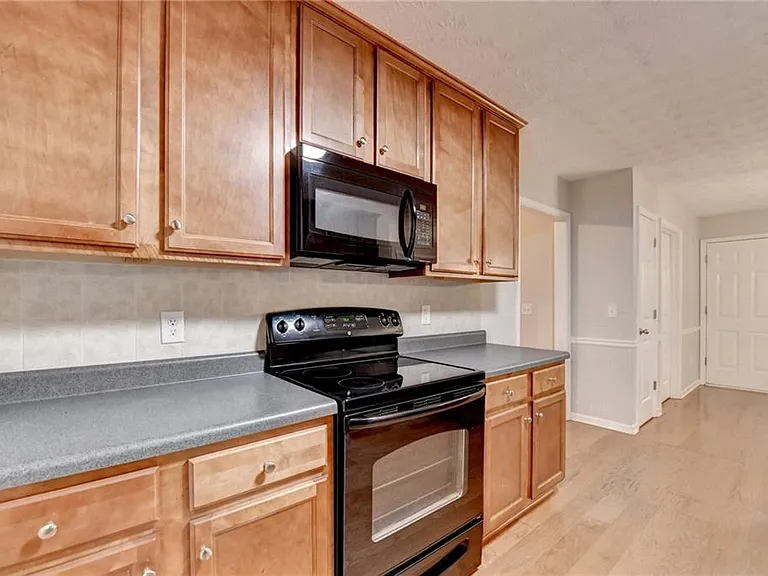 310 Andrew Ridge Dr — Photo 17