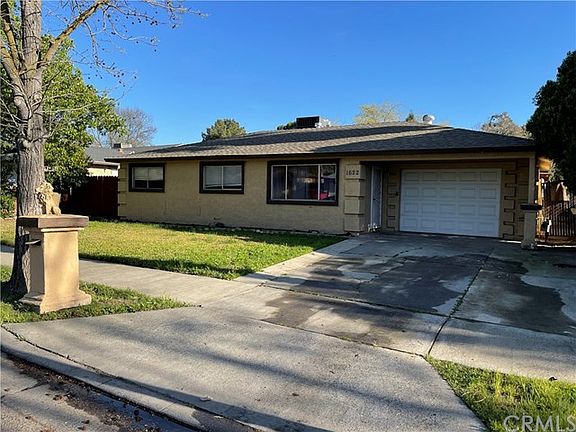 2nd image of 1622 Sacramento Dr