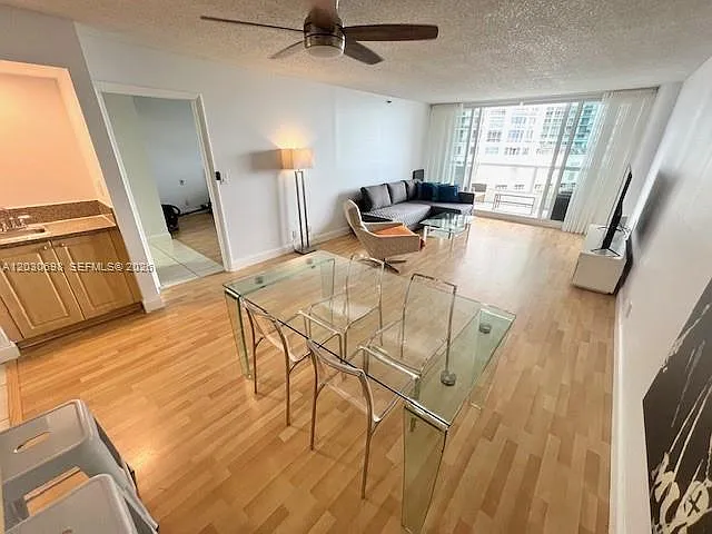 1717 N Bayshore Dr #A-1450 — Photo 2