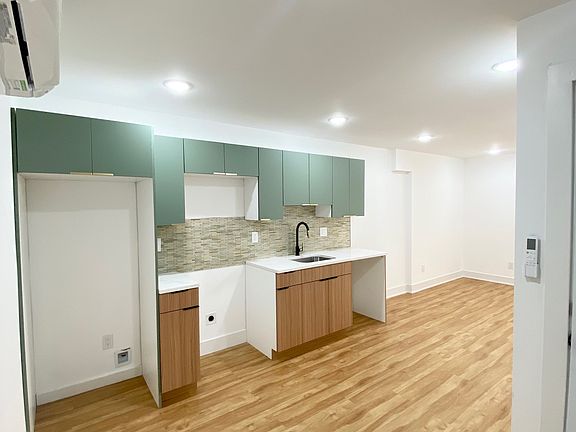 3rd image of 2533 N 7th St #C