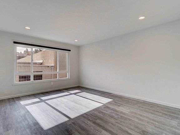 4th image of 630 Masonic Way APT J