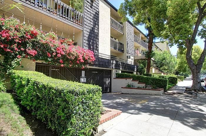 1st image of 365 Burchett St Unit 220