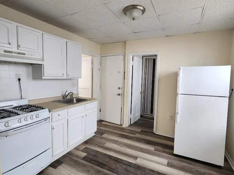 668 Clarkson Ave #1R — Photo 10