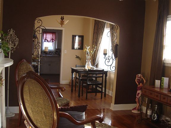 5th image of 1544 Barlow St