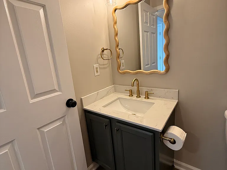 327 W Trinity Ave — Photo 9