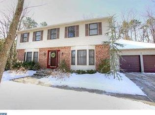 8 Eastwood Dr, Voorhees, NJ 08043