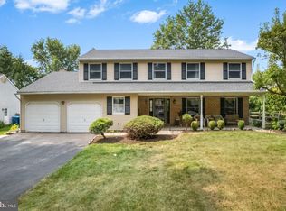 102 Sugar Bush Ct, Chalfont, PA 18914