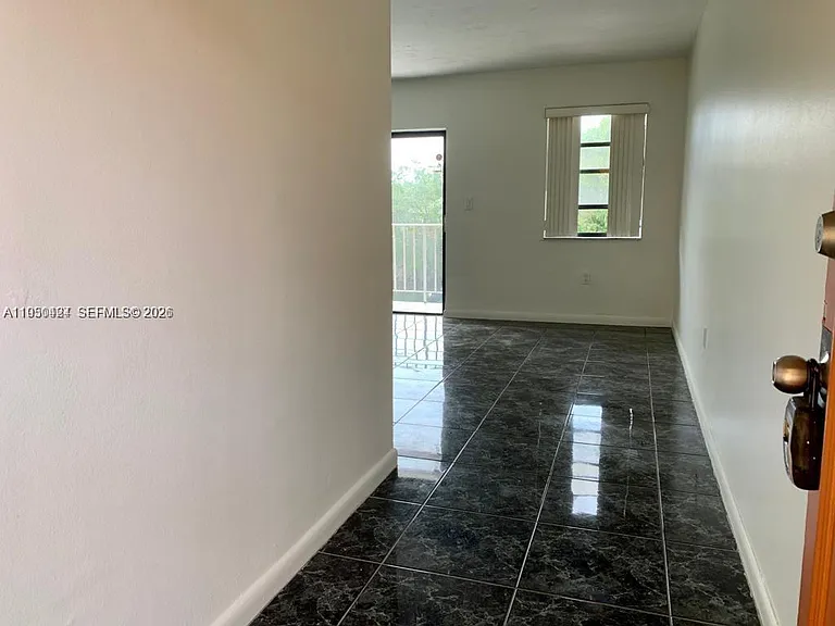 3522 NE 166th St #10 — Photo 10